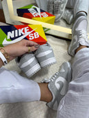 Tênis Nike DUNK Low Cinza
